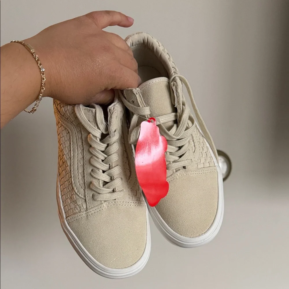 Vans Women's Textured Cream Platform Sneakers - Picture 2 of 7
